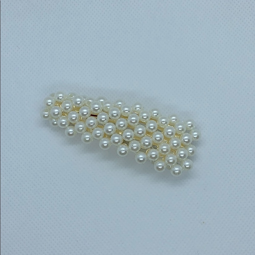 🆕 Pearl Hair Clip